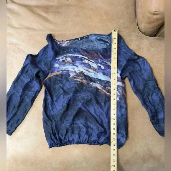 REVOLVE Krisa Marble Blue Blouse Women’s Size XS - Picture 3 of 5